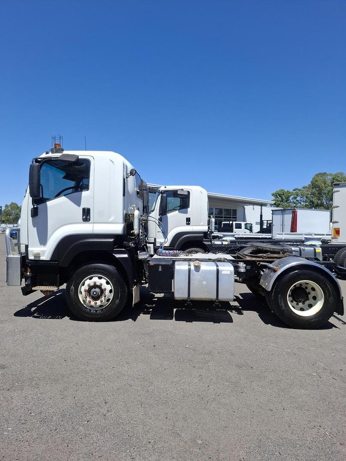 2012 Isuzu Gxd 165-350 PRIME MOVER