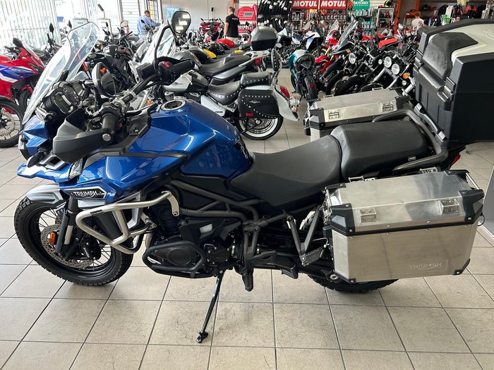 2017 Triumph Tiger Explorer XCx Tiger Blue