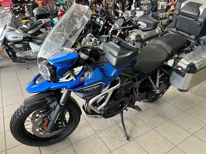 2017 Triumph Tiger Explorer XCx Tiger Blue