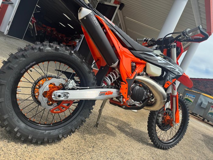 2025 KTM 300 EXC TBI Hardenduro 