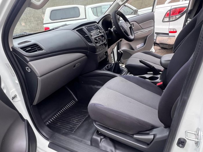 2016 Mitsubishi Triton GLX MQ MY16 4X4 Dual Range White