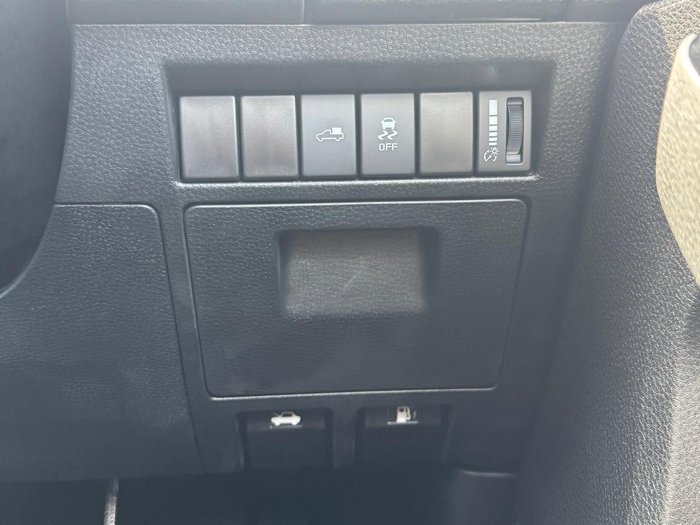 2025 Isuzu D-MAX LS-U