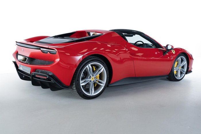 2023 Ferrari 296 GTS F171 Rosso Corsa
