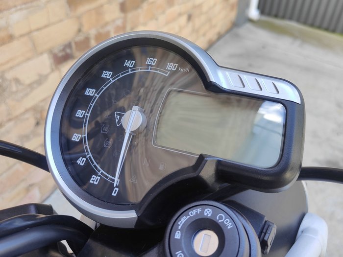 2025 TRIUMPH SCRAMBLER 400 X DUAL PURPOSE BLACK