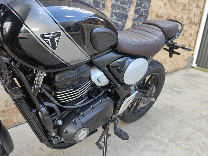 2025 TRIUMPH SCRAMBLER 400 X DUAL PURPOSE BLACK