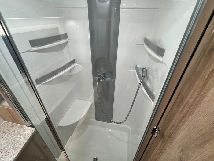 2025 Golf Grand Tourer 556 Gt