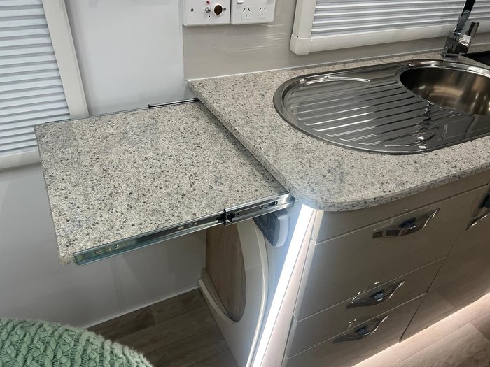 2025 Golf Grand Tourer 556 Gt