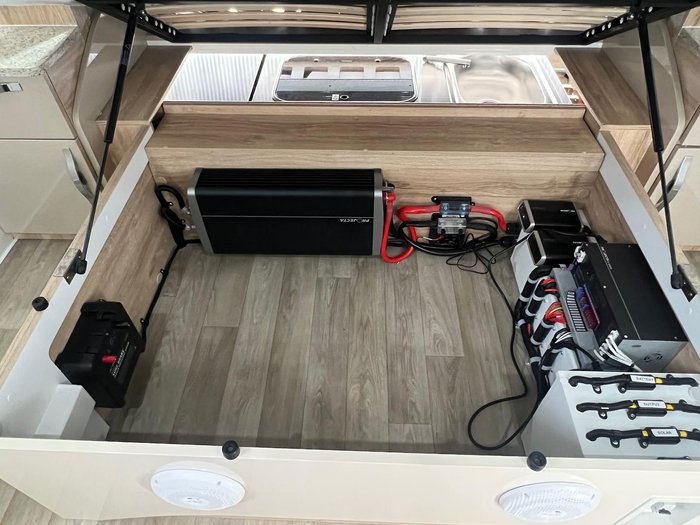 2025 Golf Grand Tourer 556 Gt