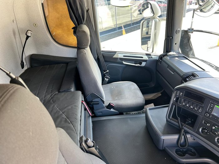 2017 Scania G Series 490 WHITE