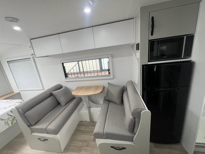 2025 Avan Aspire 587-1