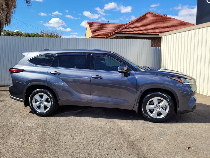 2021 Toyota Kluger GX