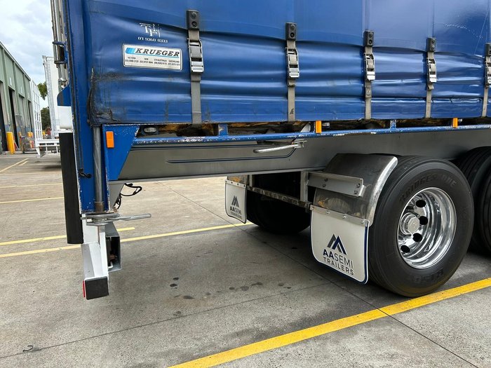 2009 Krueger St3 24 Pallet Sd Refrigerated Curtain Sider