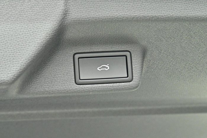 2024 Volkswagen ID. Buzz Cargo BEV550