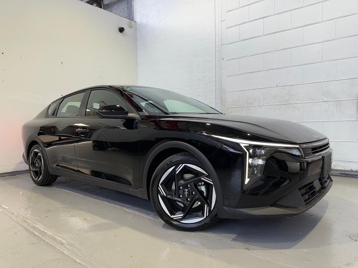2024 Kia K4 Sport+