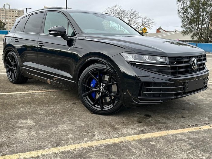2024 Volkswagen Touareg R