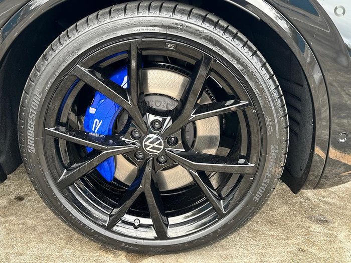 2024 Volkswagen Touareg R