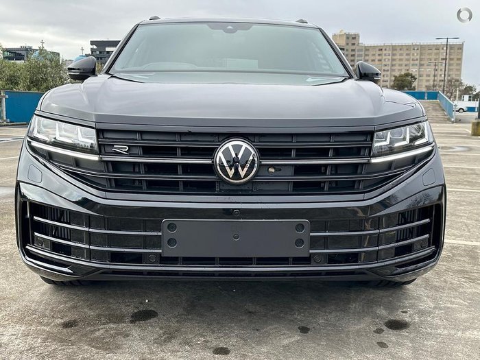 2024 Volkswagen Touareg R