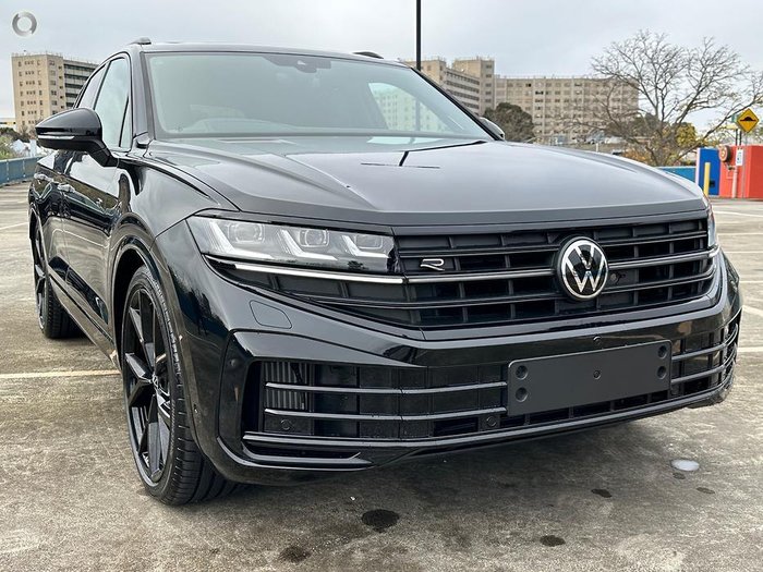 2024 Volkswagen Touareg R