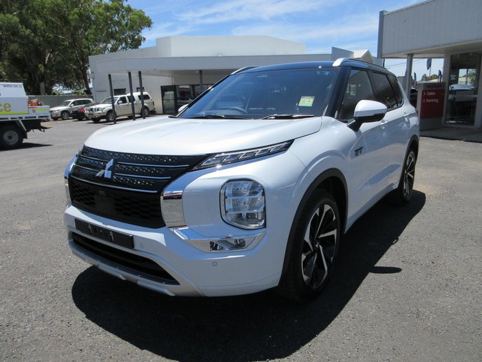 2024 Mitsubishi Outlander PHEV Exceed Tourer