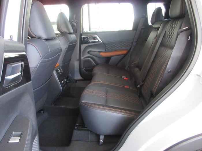 2024 Mitsubishi Outlander PHEV Exceed Tourer