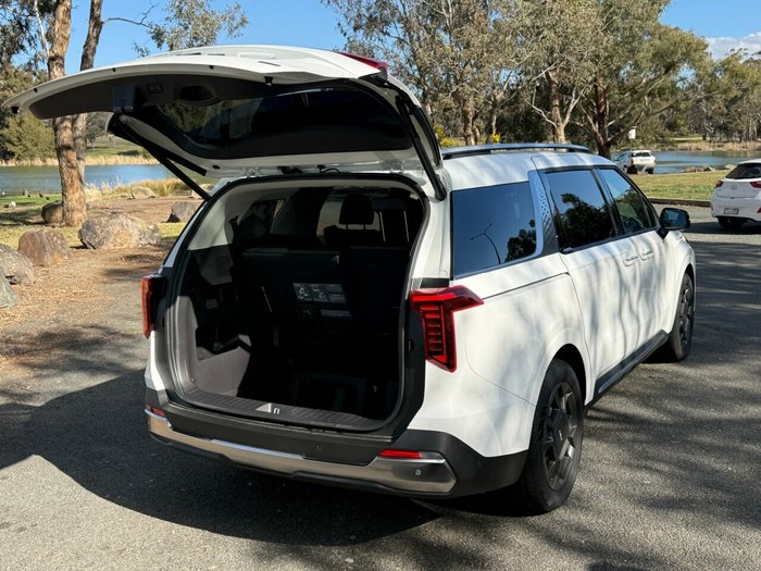 2025 Kia Carnival GT-Line HEV