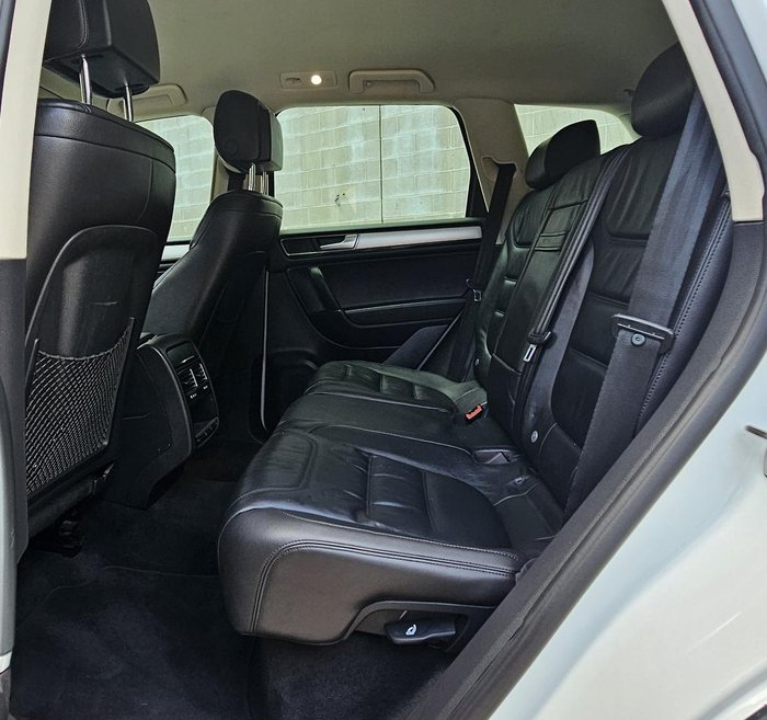 2015 Volkswagen Touareg 150TDI 7P MY15 Four Wheel Drive Pure White