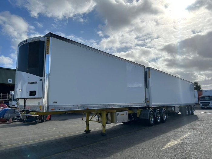 2016 Maxitrans 34 Pallet -18 High Cube Reefer, Roller Door, Tail Gate Yellow