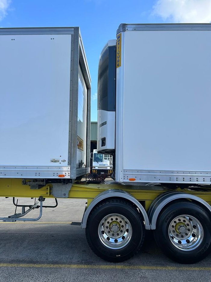 2016 Maxitrans 34 Pallet -18 High Cube Reefer, Roller Door, Tail Gate Yellow