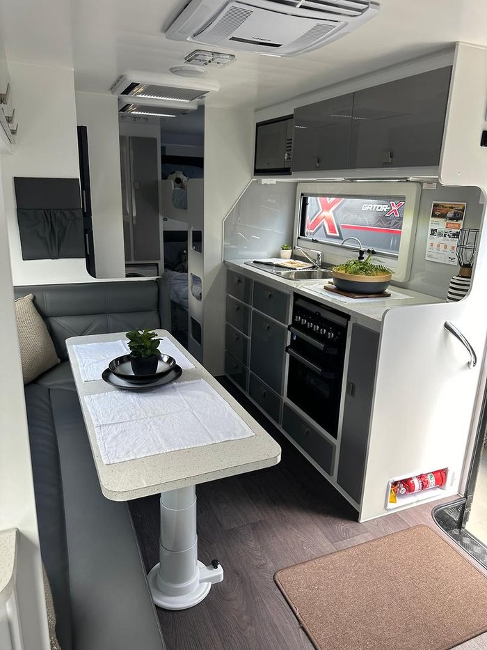 2025 JB Caravans Dirt Roader Family 22.0