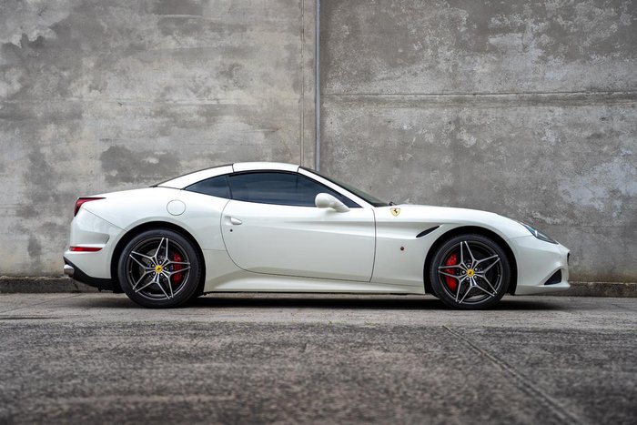 2015 Ferrari California T