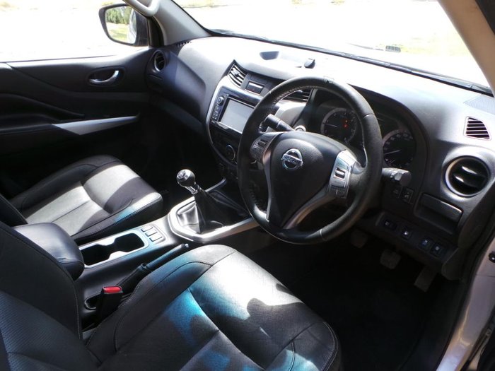 2015 Nissan Navara ST-X