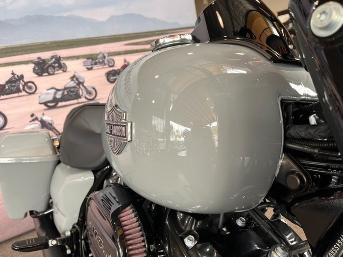 2025 HARLEY-DAVIDSON FLHRXS ROAD KING SPECIAL