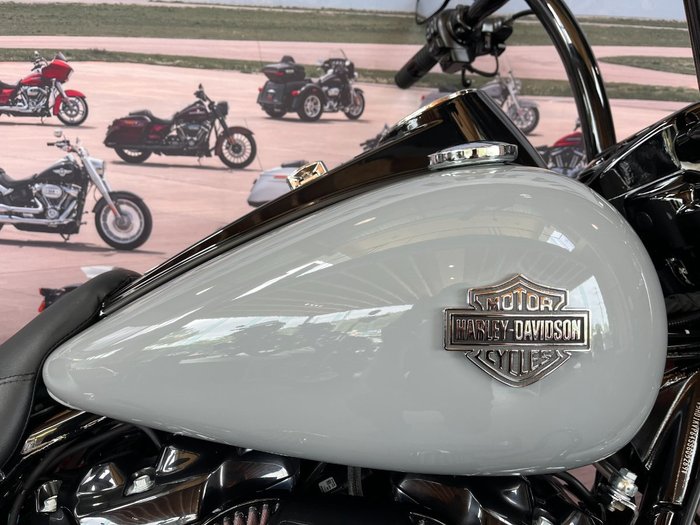 2025 HARLEY-DAVIDSON FLHRXS ROAD KING SPECIAL