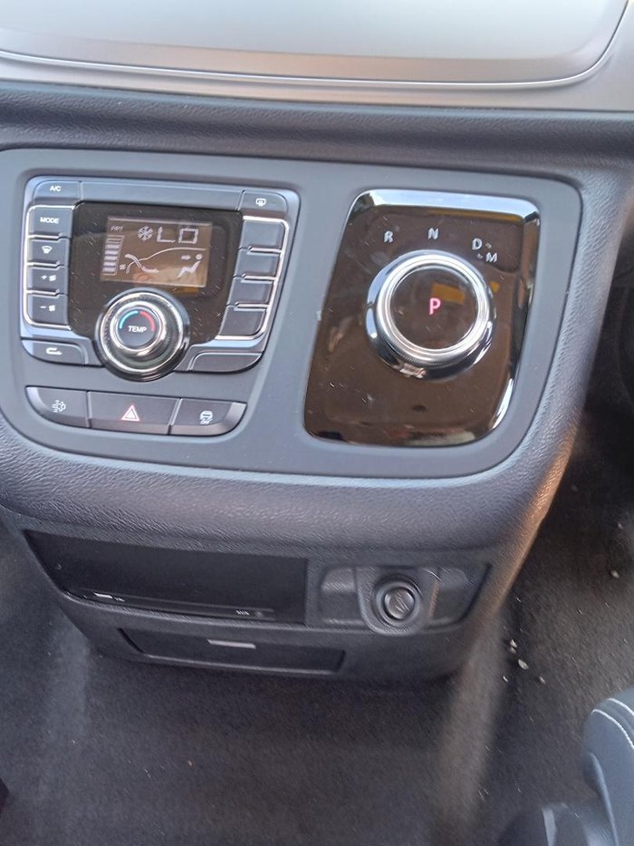 2024 LDV G10 + SV7C MY24 Blanc White