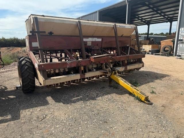 1985 INTERNATIONAL MCCORMACK 6 2