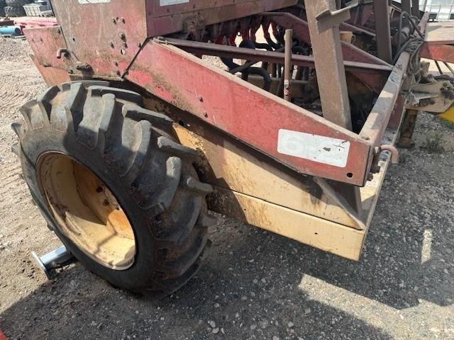 1985 INTERNATIONAL MCCORMACK 6 2