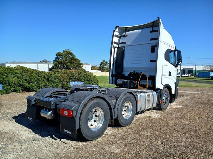 2024 Iveco S-Way AS700