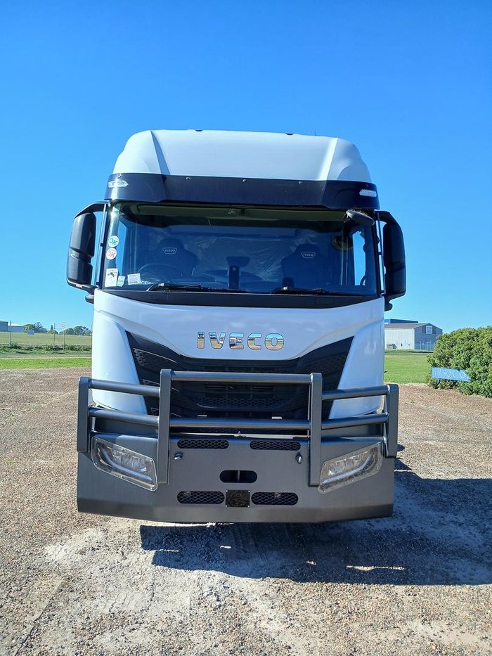 2024 Iveco S-Way AS700