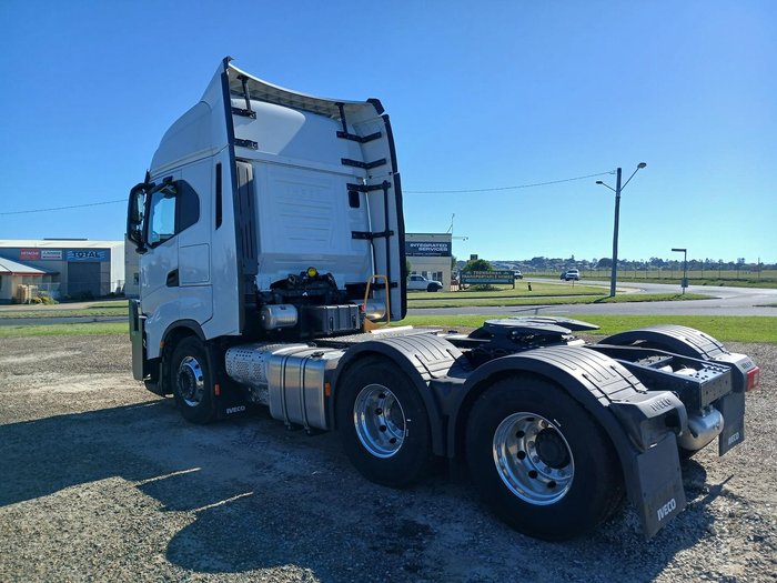 2024 Iveco S-Way AS700