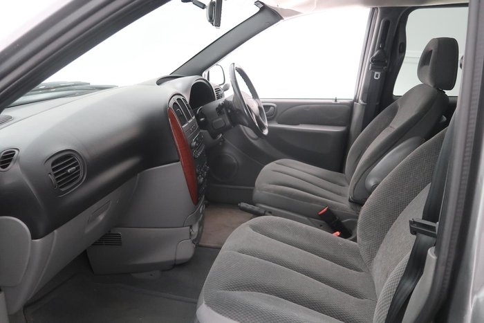 2005 Chrysler Grand Voyager SE 4th Gen MY05 Mineral Grey