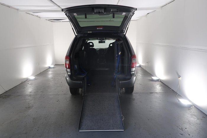 2005 Chrysler Grand Voyager SE 4th Gen MY05 Mineral Grey