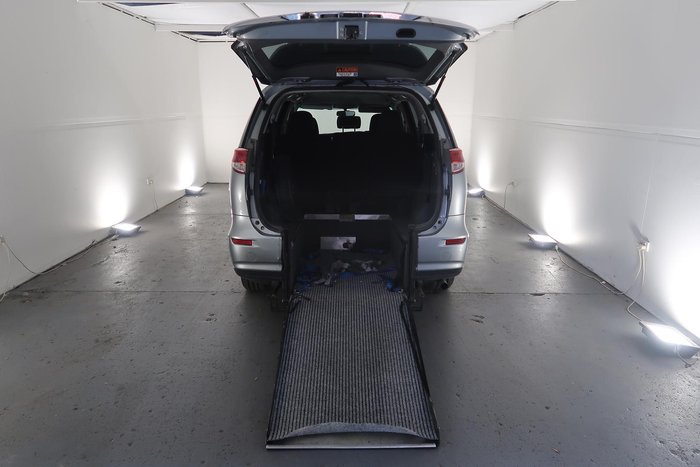 2009 Toyota Tarago GLi ACR50R MY09 Illusion
