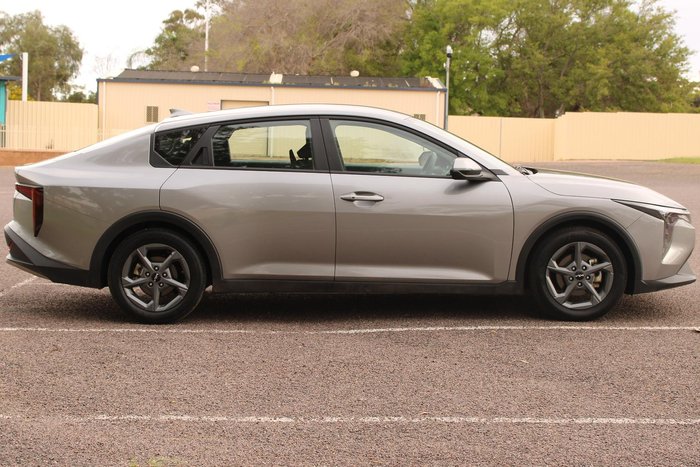 2025 Kia K4 S