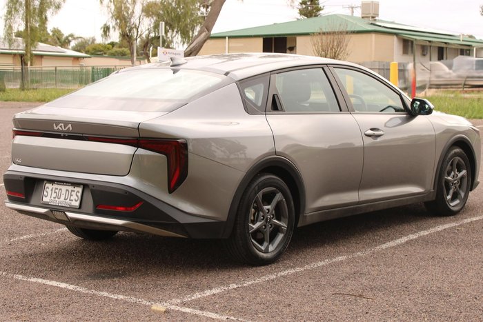 2025 Kia K4 S