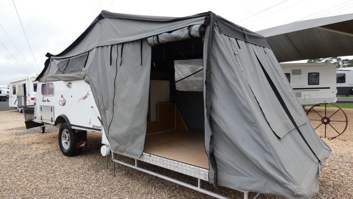 2011 Cub Spacevan Drover White