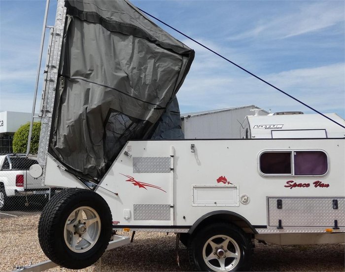 2011 Cub Spacevan Drover White