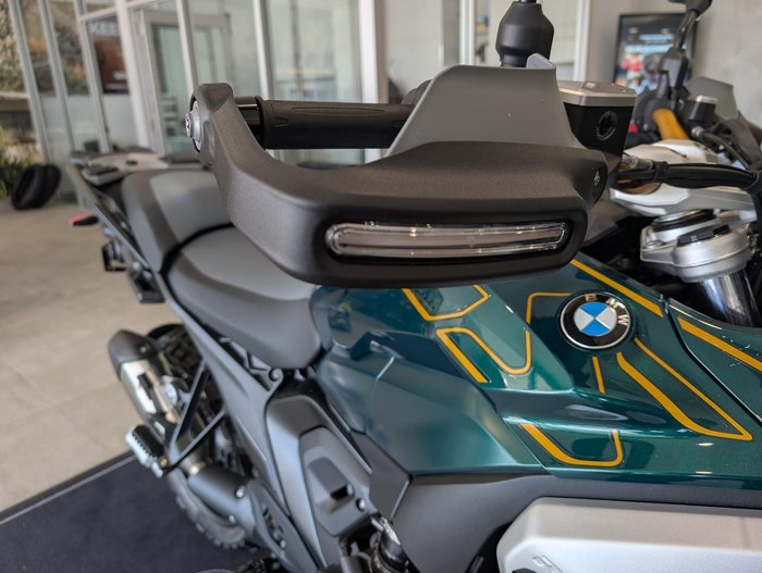 2024 BMW Motorrad R 1300 GS Option 719 R 1300 Green