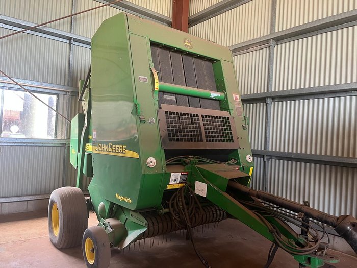 2006 John Deere 467