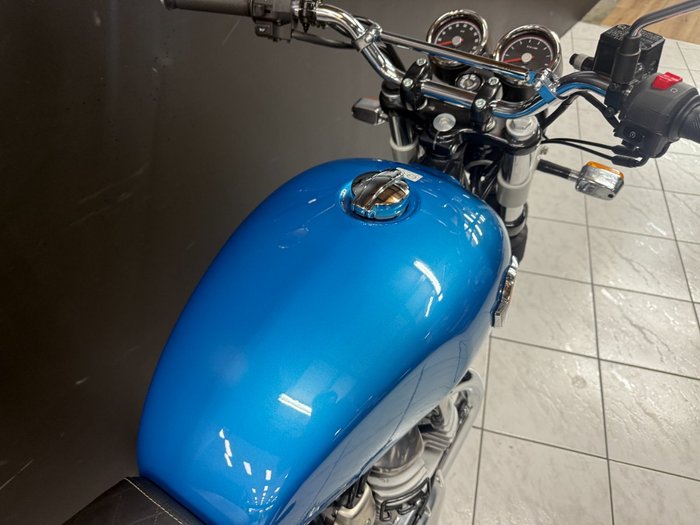 2023 Royal Enfield INTERCEPTOR 650 E5 CLASSIC Blue
