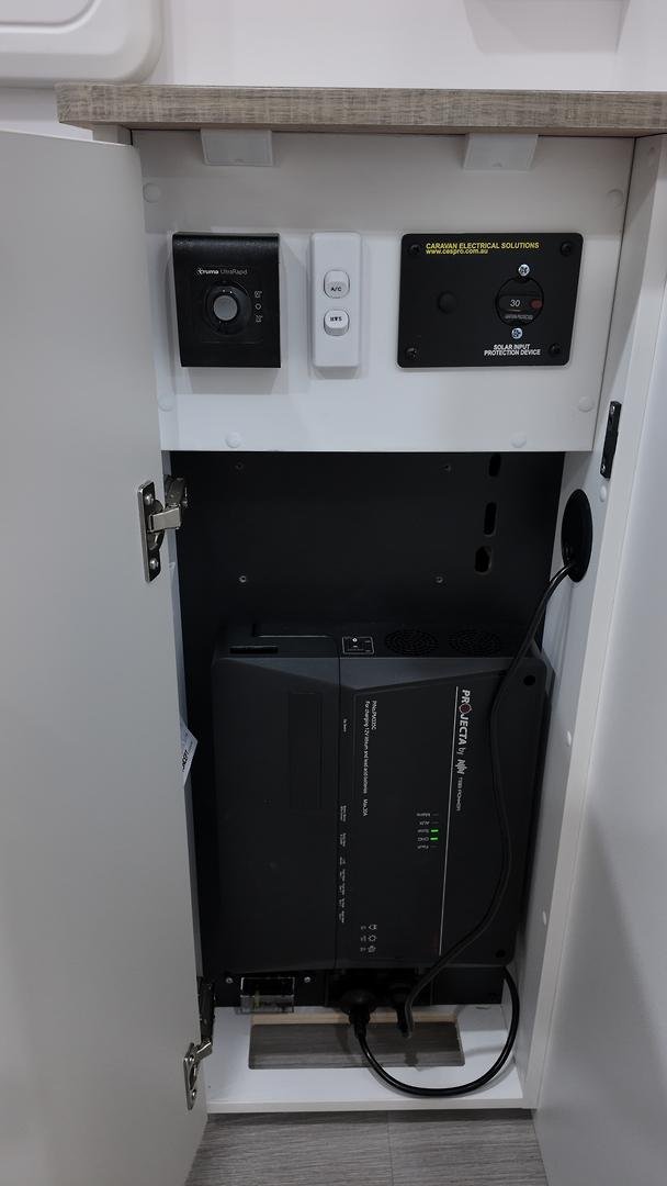 2025 Newlands Family Tourister 600